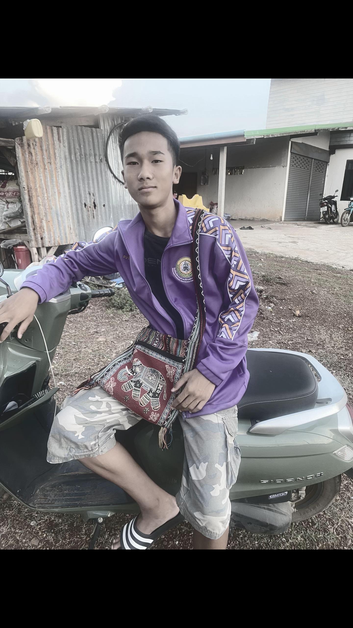 @ธนวัฒน์