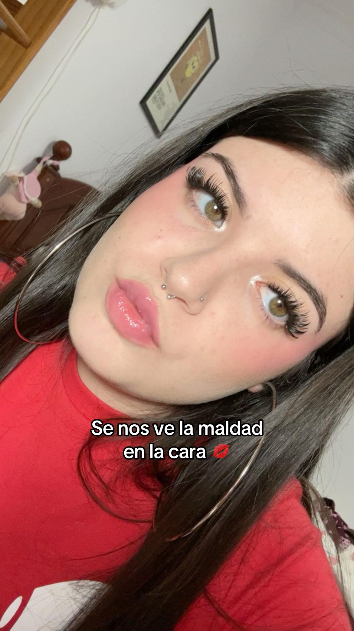 @𝔄𝔩𝔢𝔧𝔞𝔫𝔡𝔯𝔞 🧛🏻&zwj;♀️