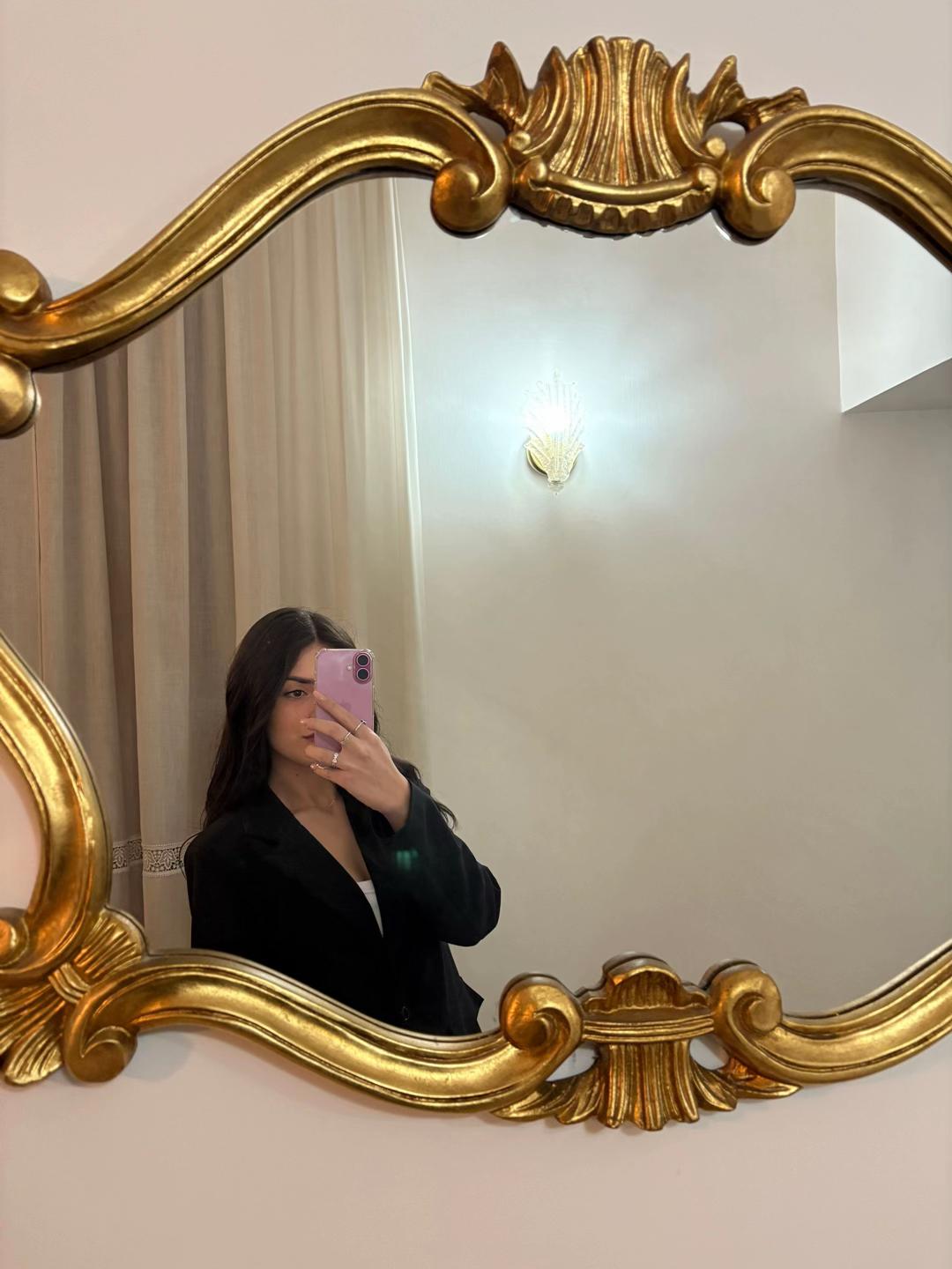 @Aurora____