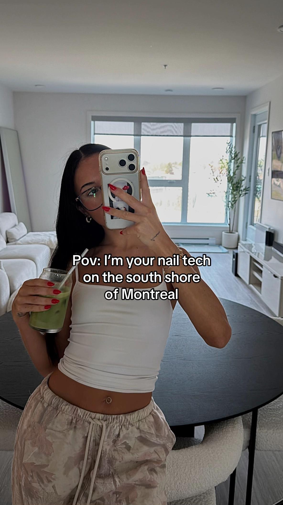 @naomielemire