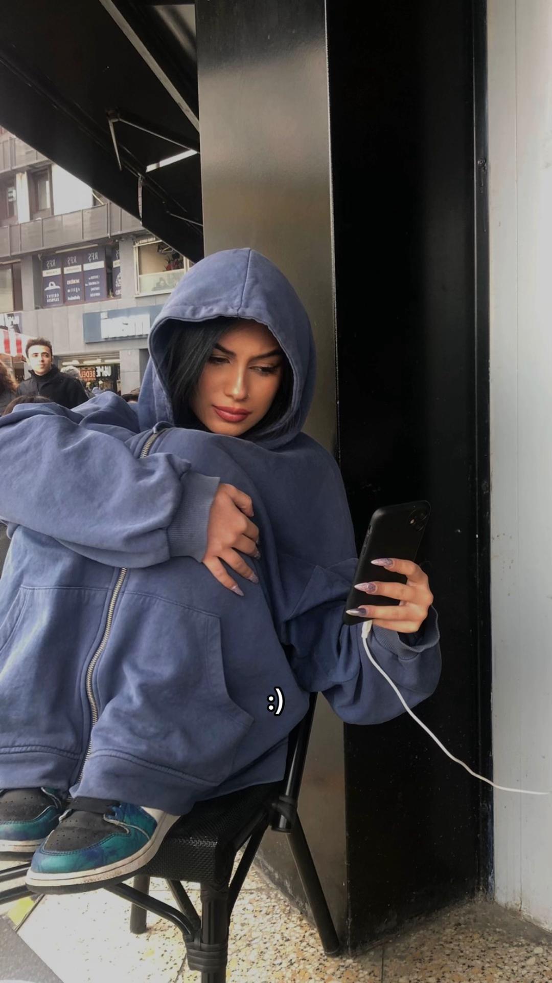 @𝐧𝐚𝐳 𝐮𝐦𝐦𝐚𝐧