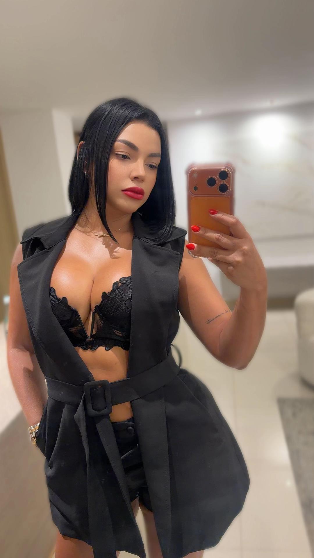 @adrihurtadob