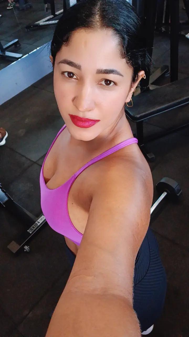 @janaina