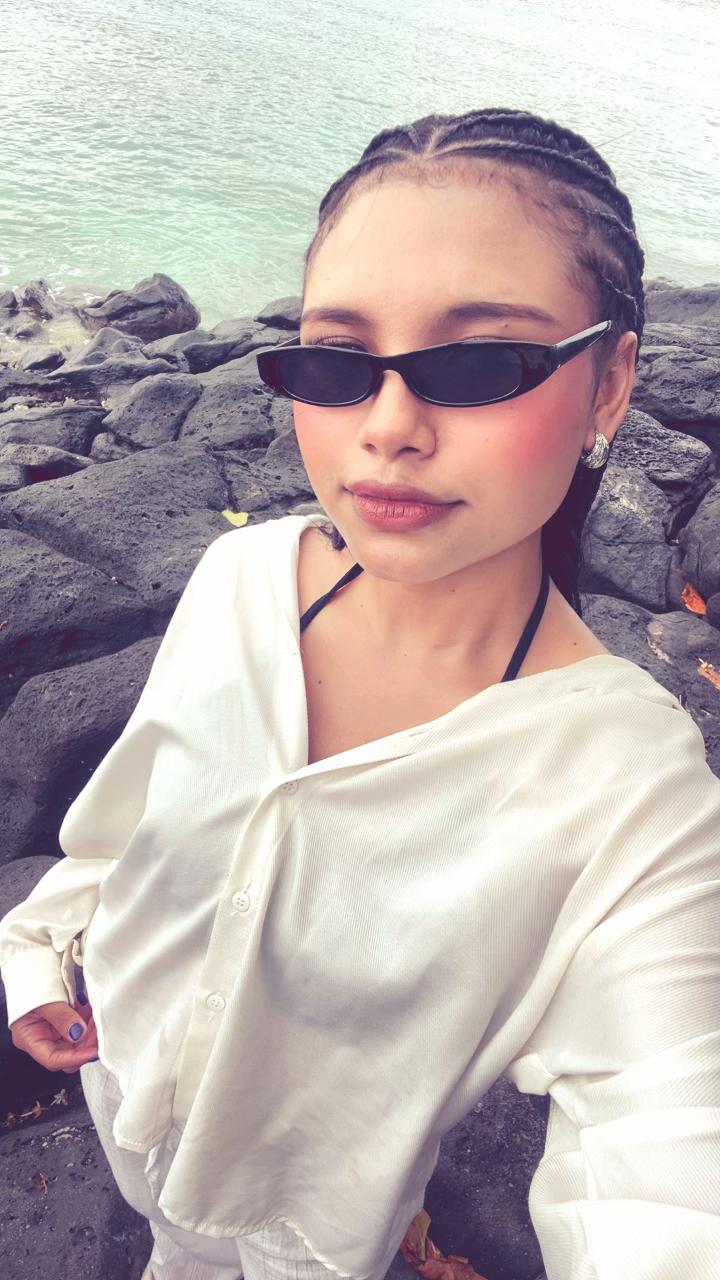 @sssyella