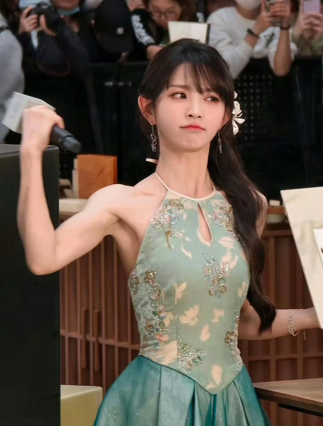 @🍀zhang tian🍀