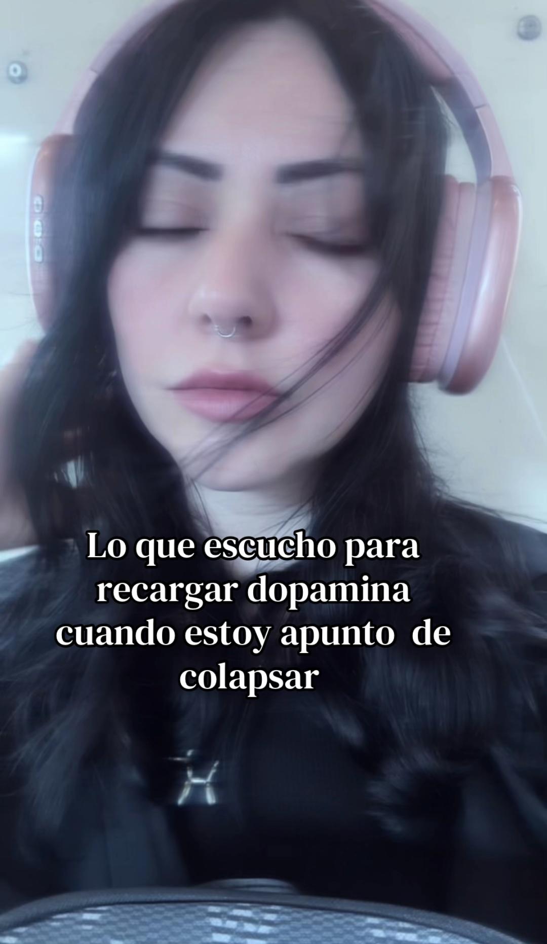 @Nayeli Bringas🖤