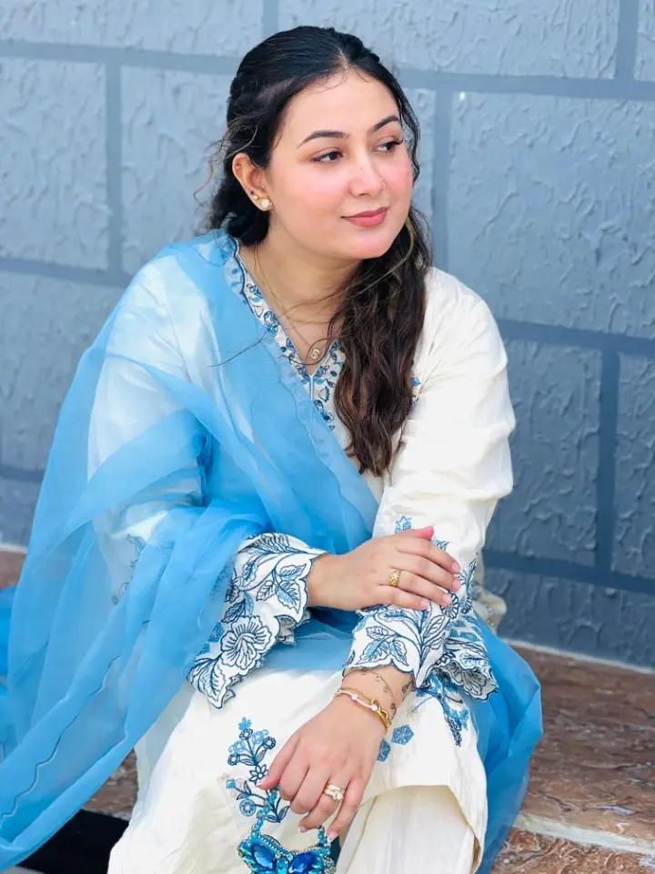 @Muskan_srkhan