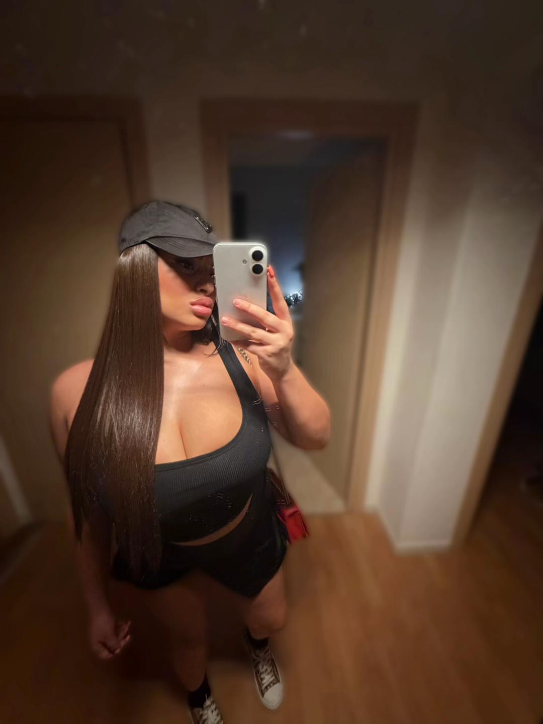 @Nena👧🏽