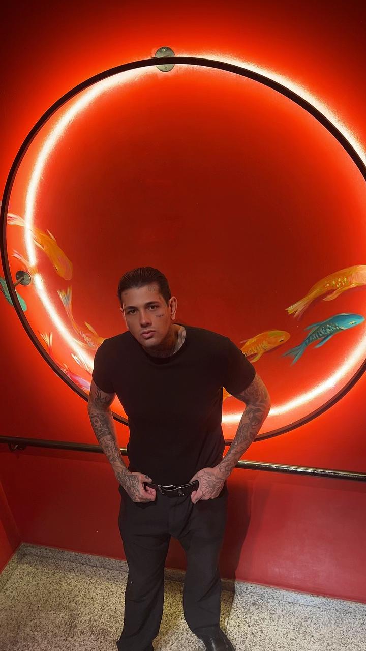 @𝙄&ensp;𝙕&ensp;𝙐&ensp;𝙈&ensp;𝙀&ensp;𝘿 8