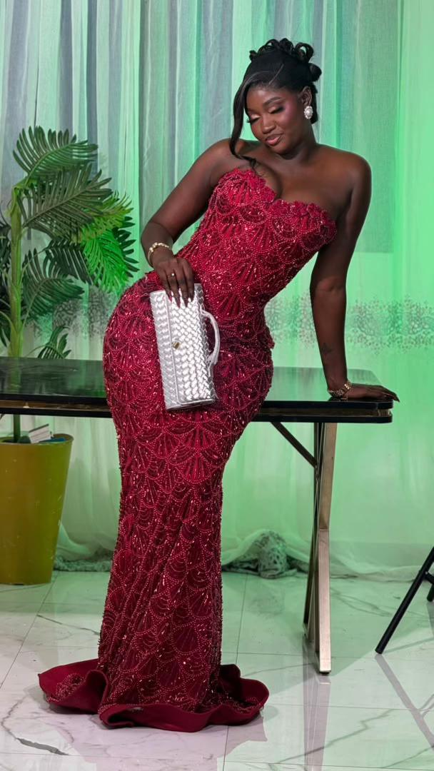 @GOGO COUTURE