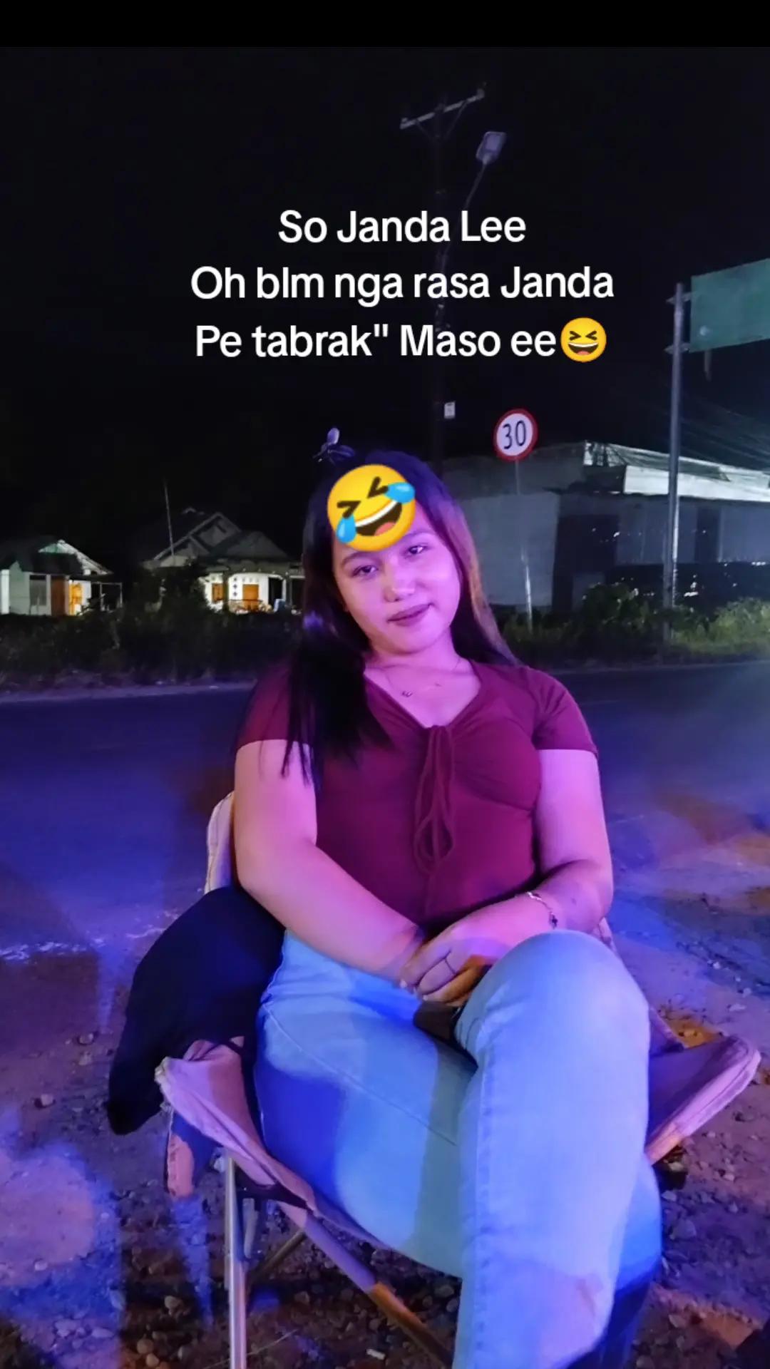 @Alyaaa