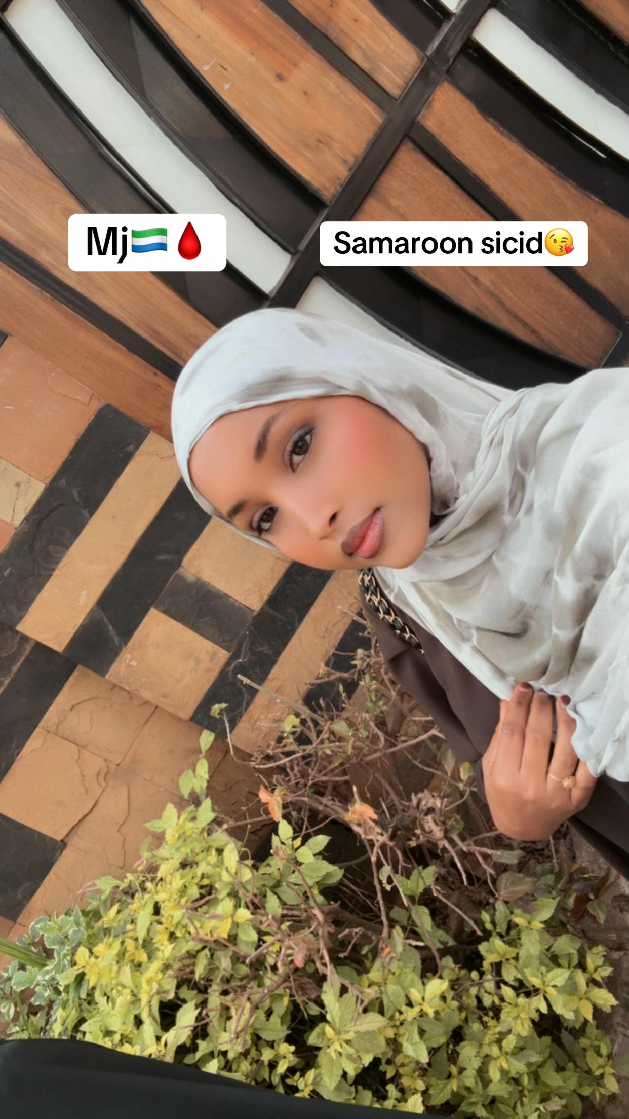 @Hani🍯🖤