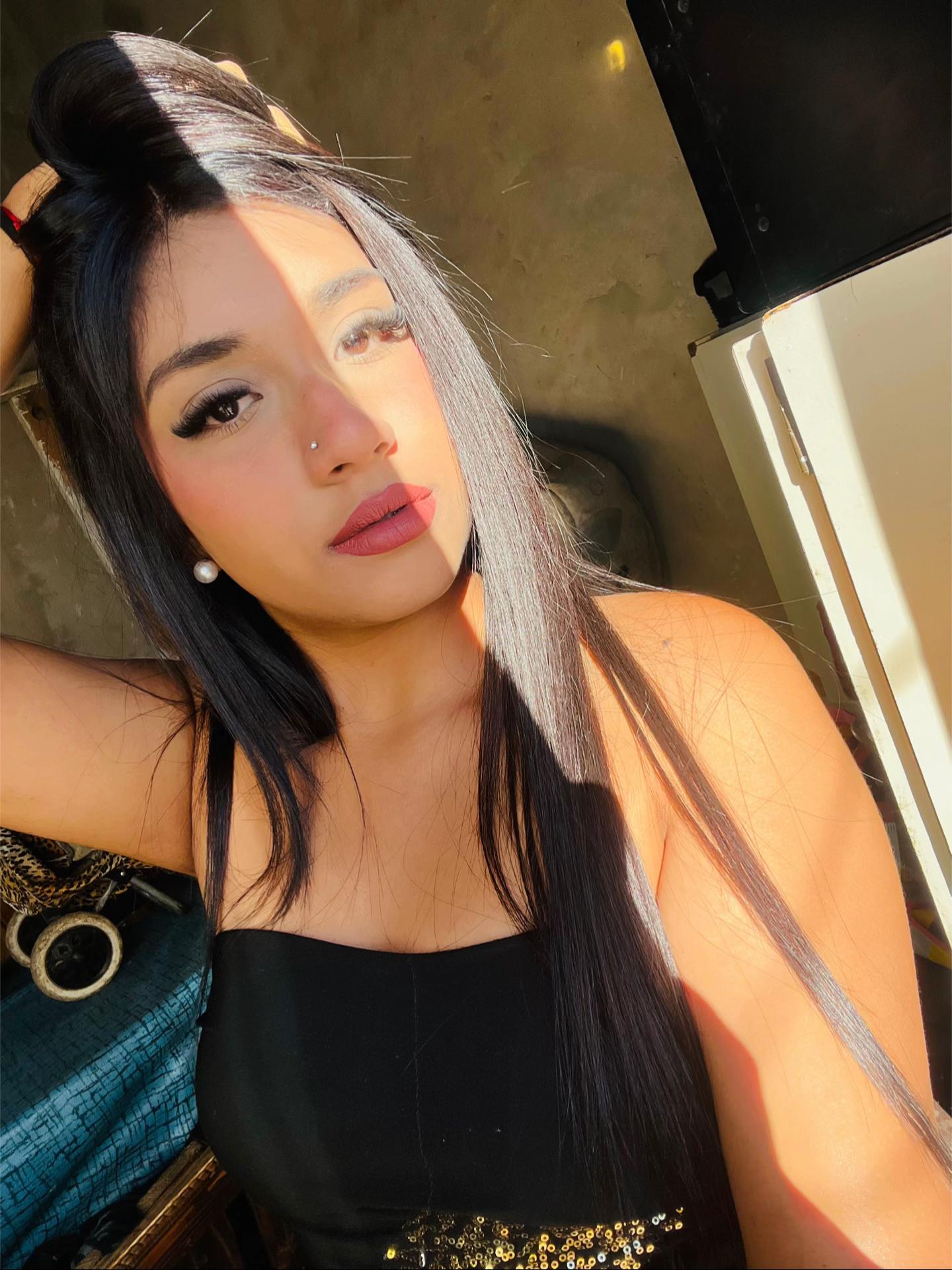 @Morenahiara