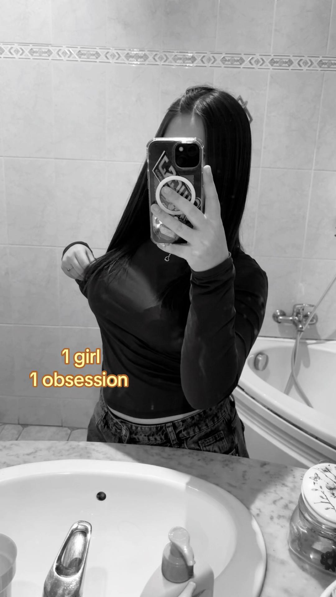@𝓬𝓪𝓶𝓲𝓵𝓵𝓮🌺