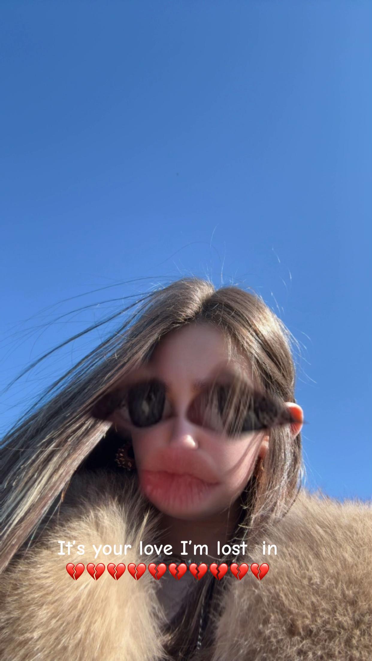 @𝓭𝓮𝓼𝓽𝓲𝓷𝔂𝓻𝓸𝓼𝓮✨🤍