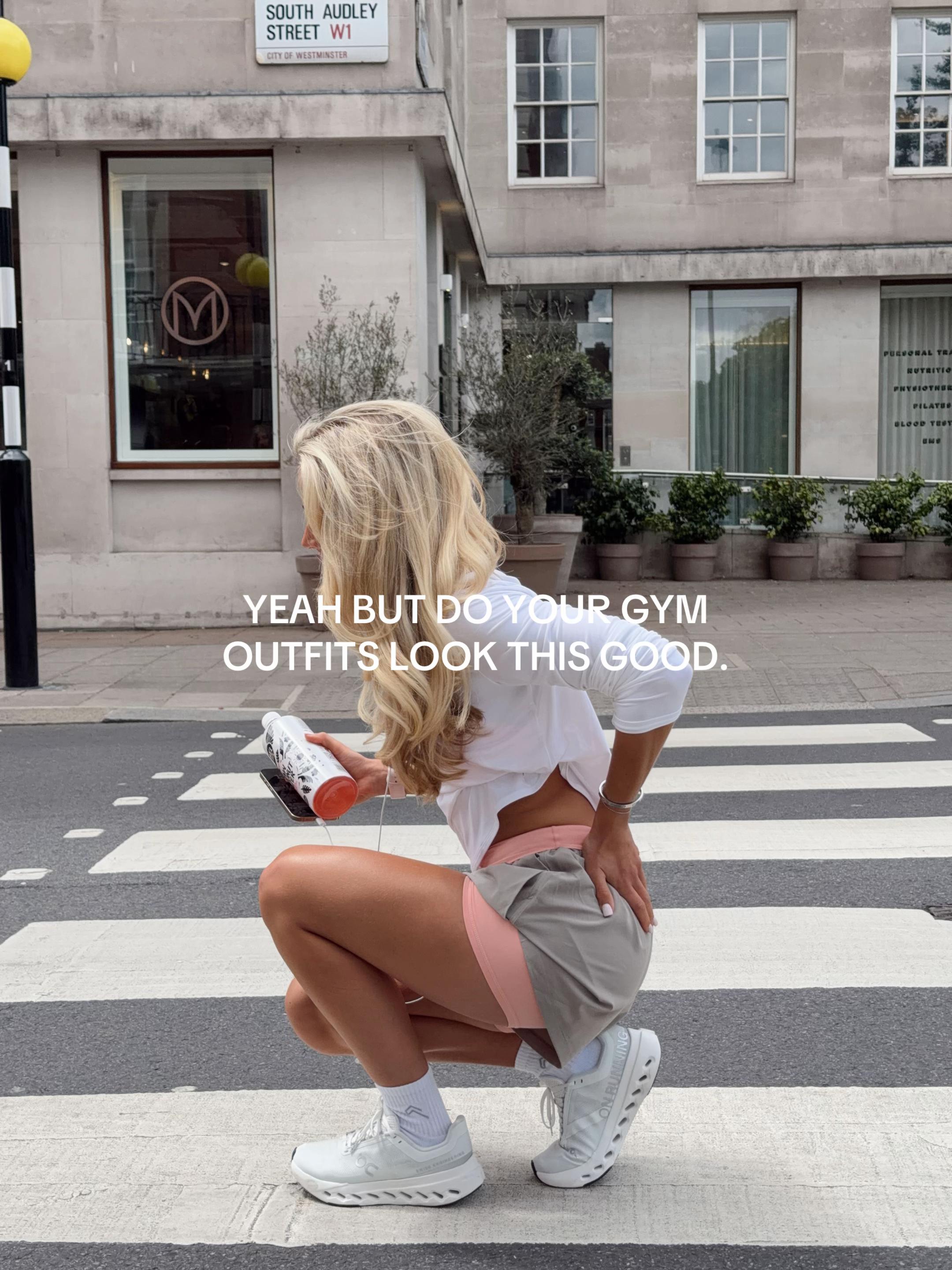 @hollielouisezive