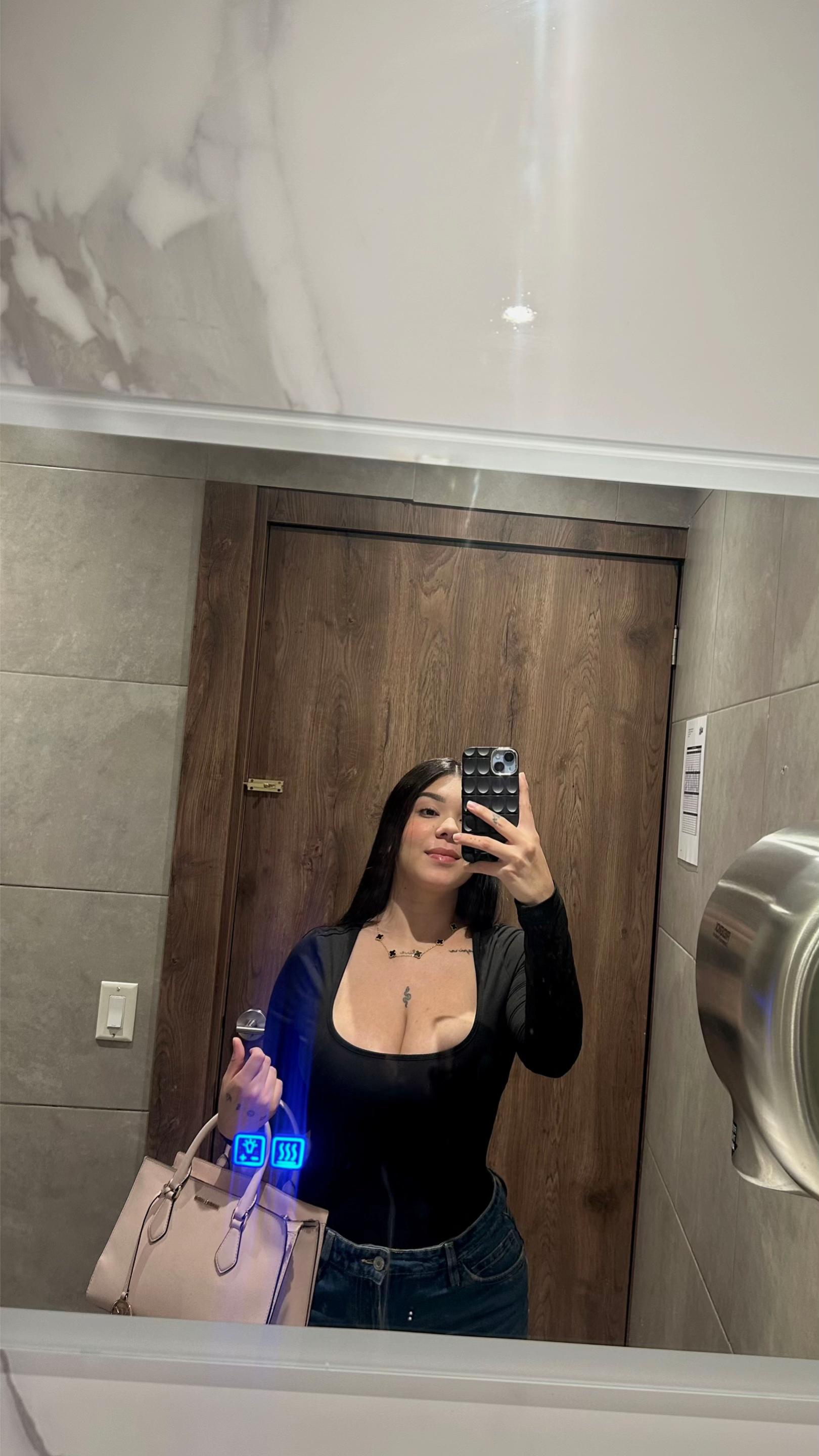 @Valentina Michelle