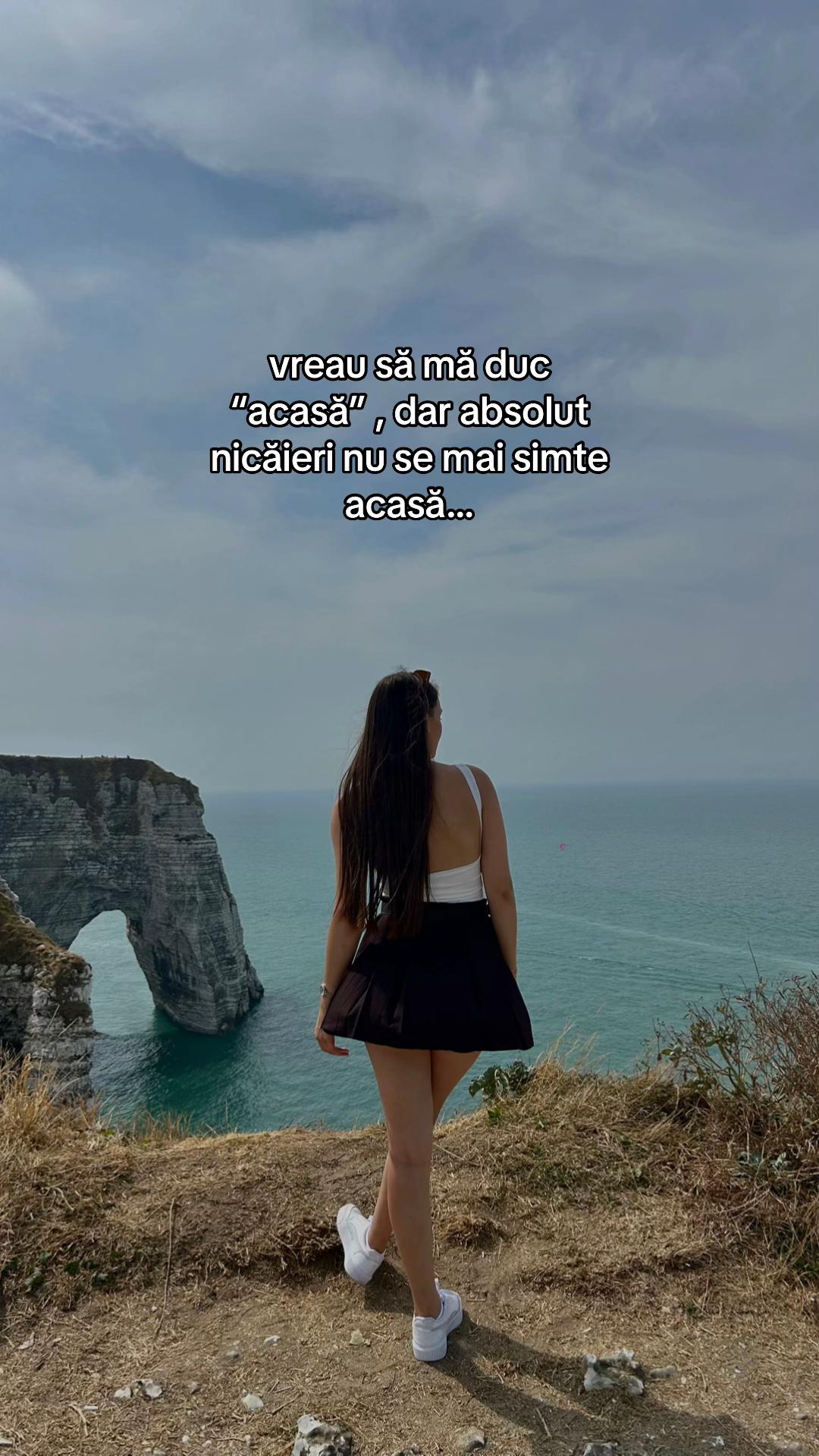 @))))