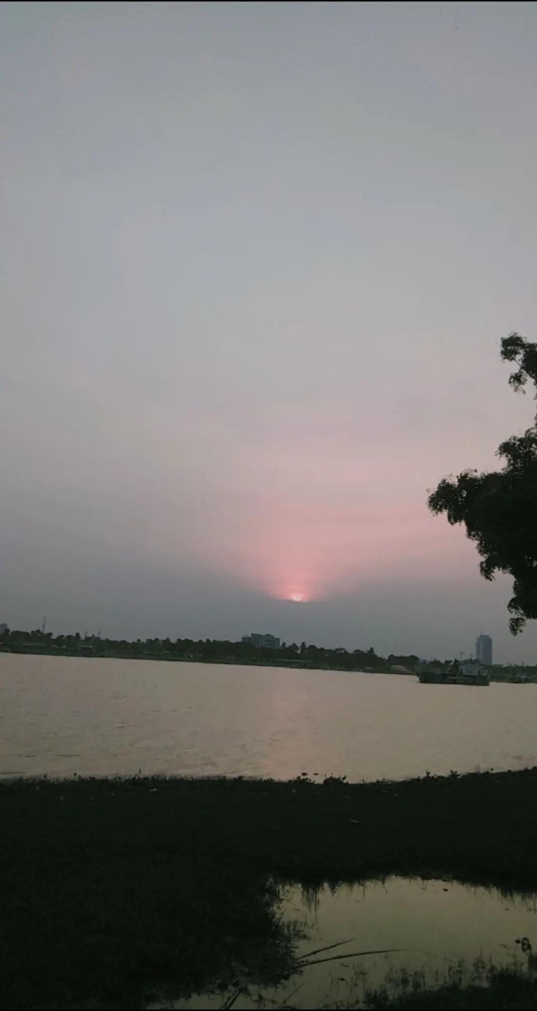 @কষ্ট ভরা জিবন