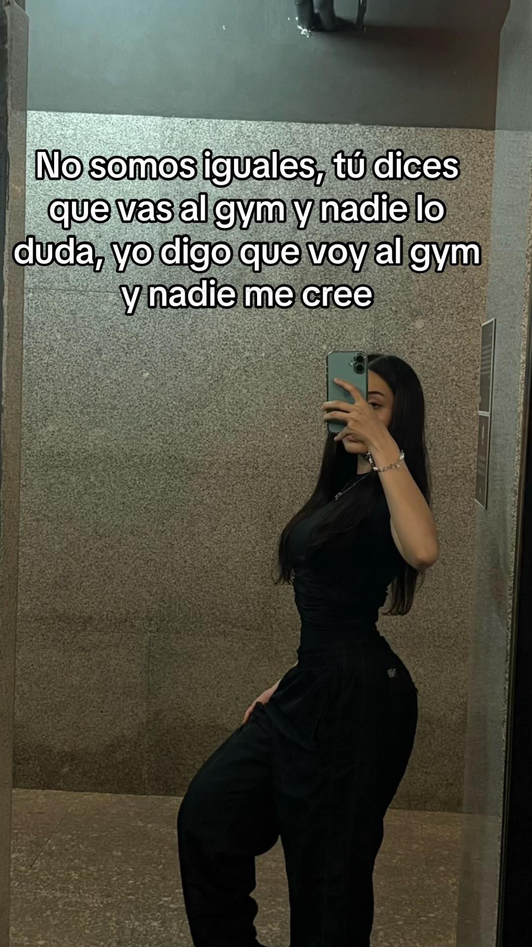 @DenisseC