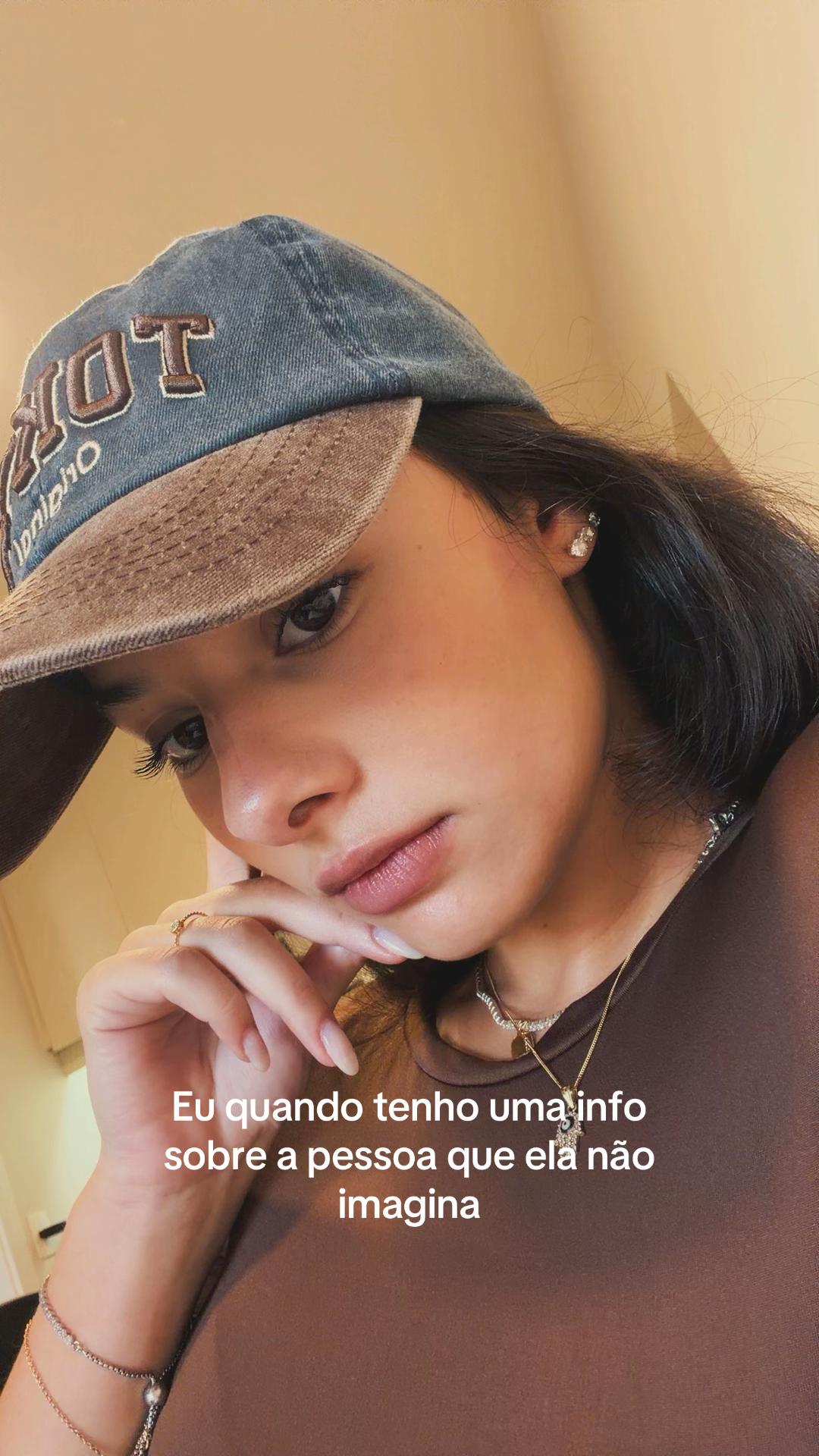 @elissaburlamaqu2