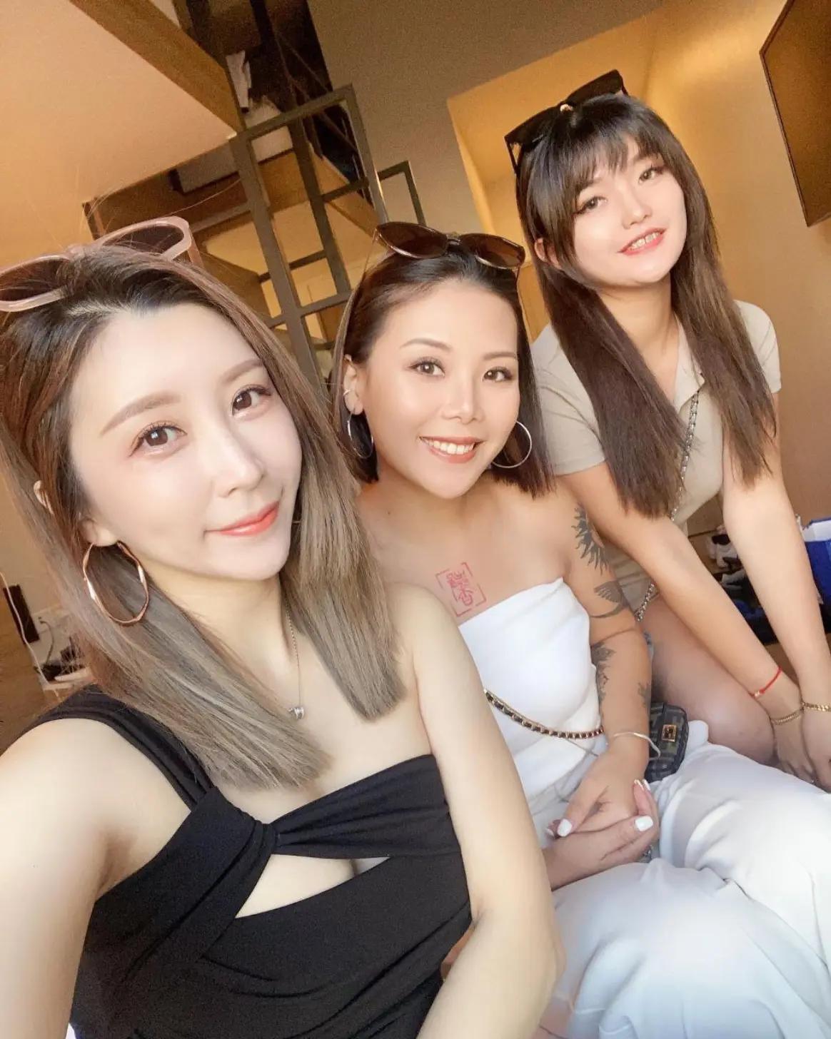 @张云曦 (Zhang Yun Xi)