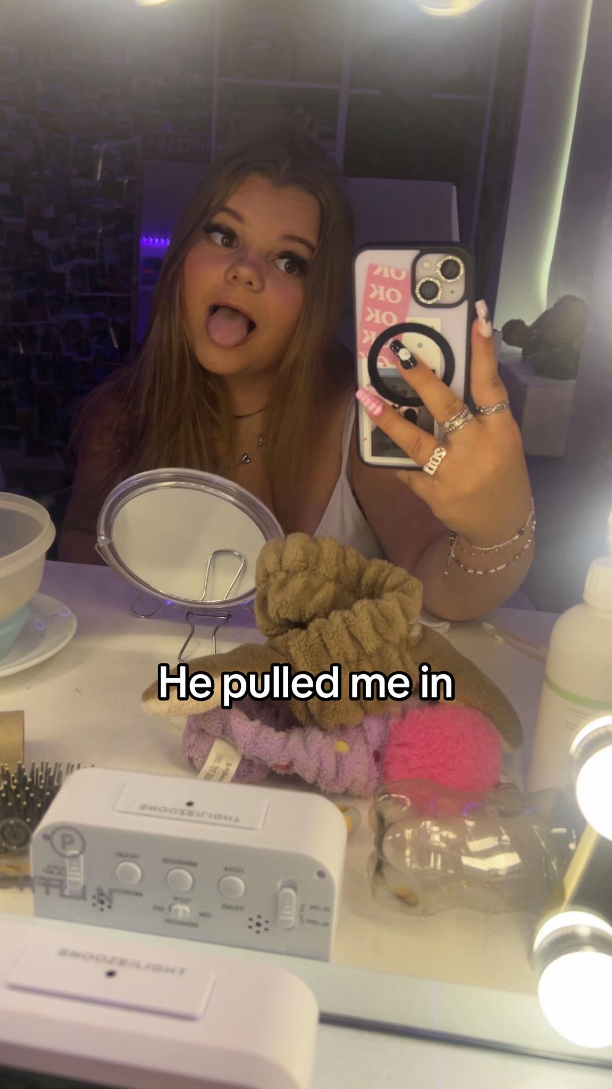 @𝒜<3🧸
