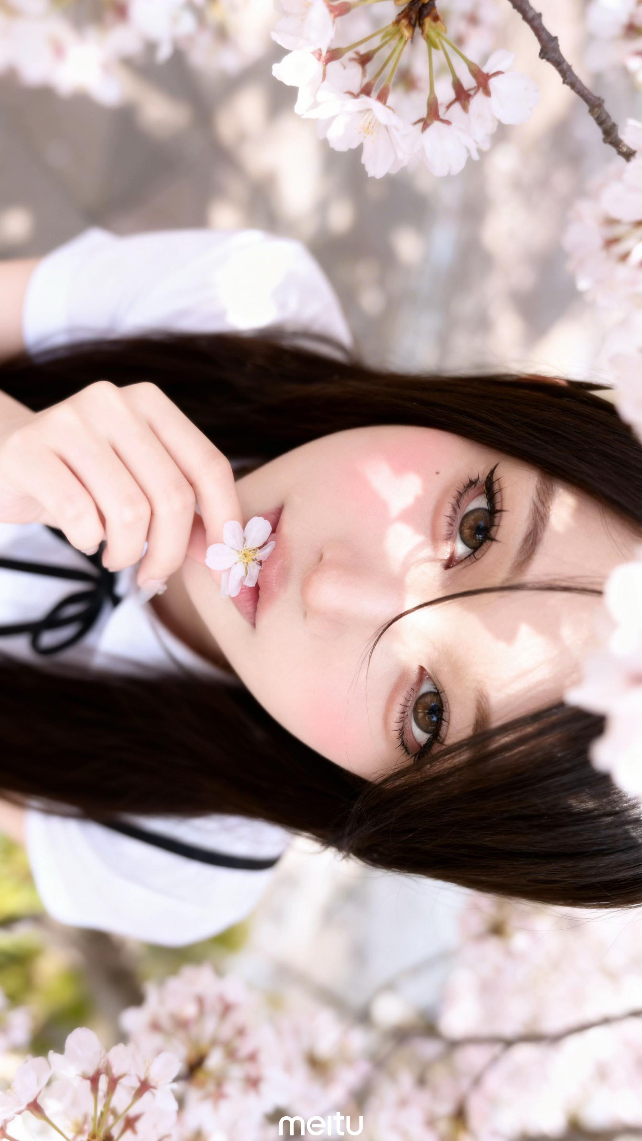 @白紫