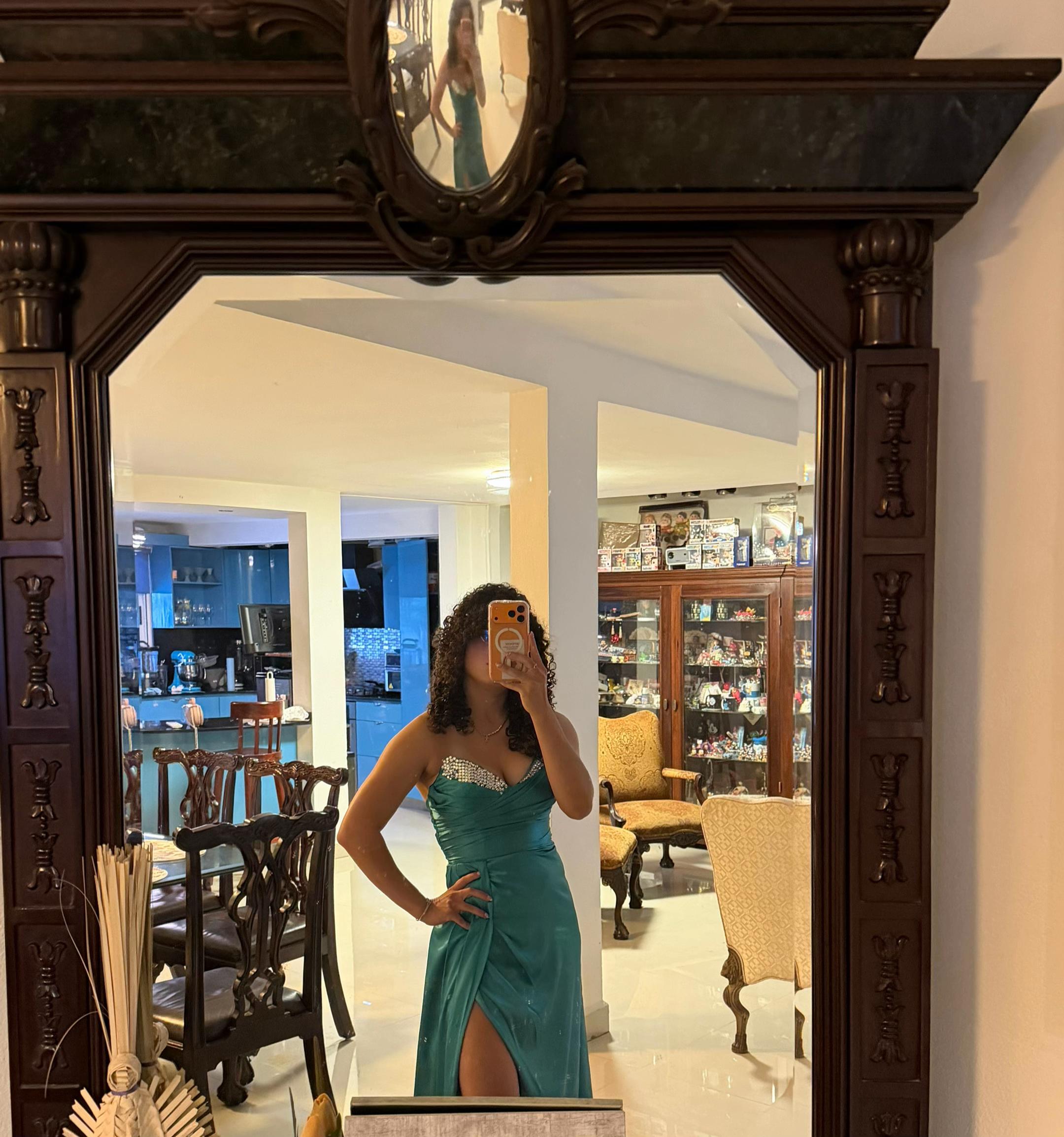 @Brigitte Alanis