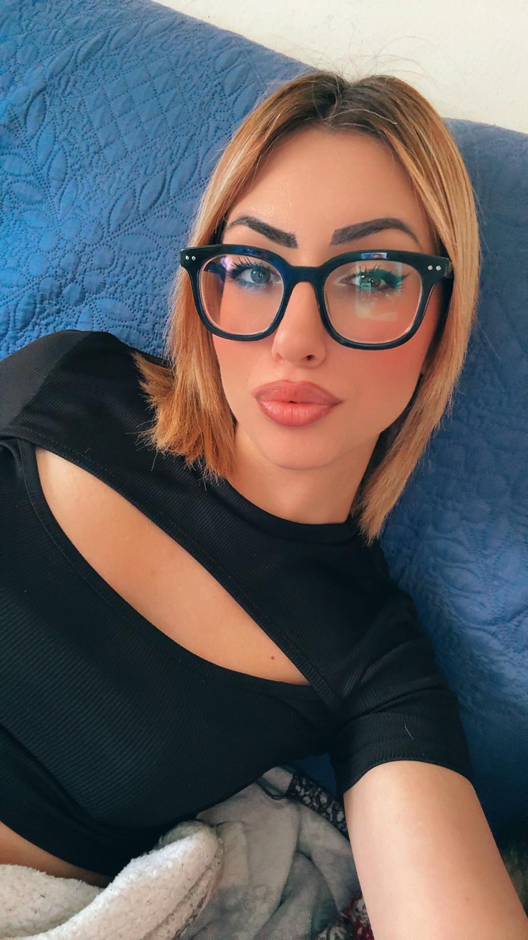 @🖤🌙 S&alpha;ɾ&alpha; Bҽʅɱ&sigma;ɳƚҽ 🌙🖤