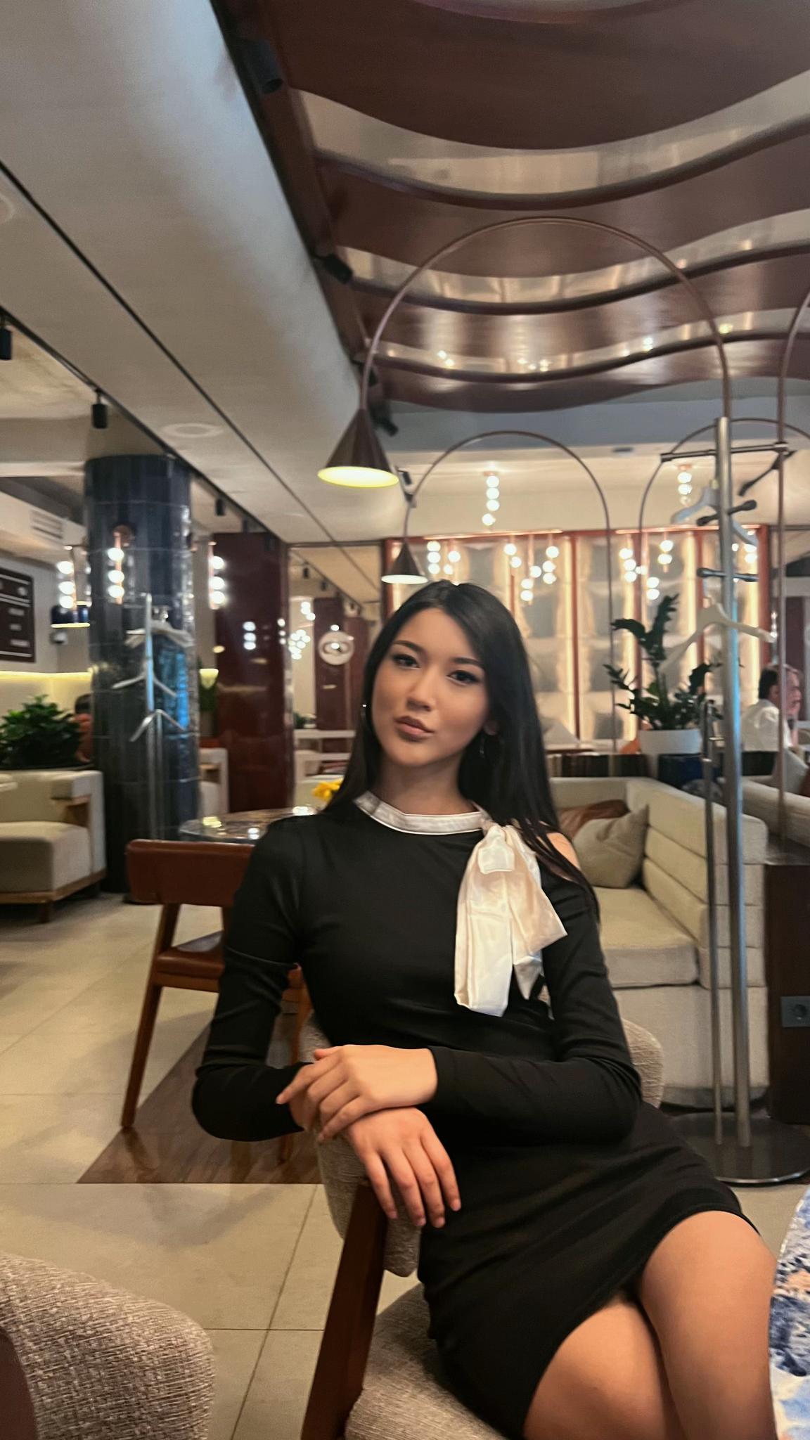 @Adèle