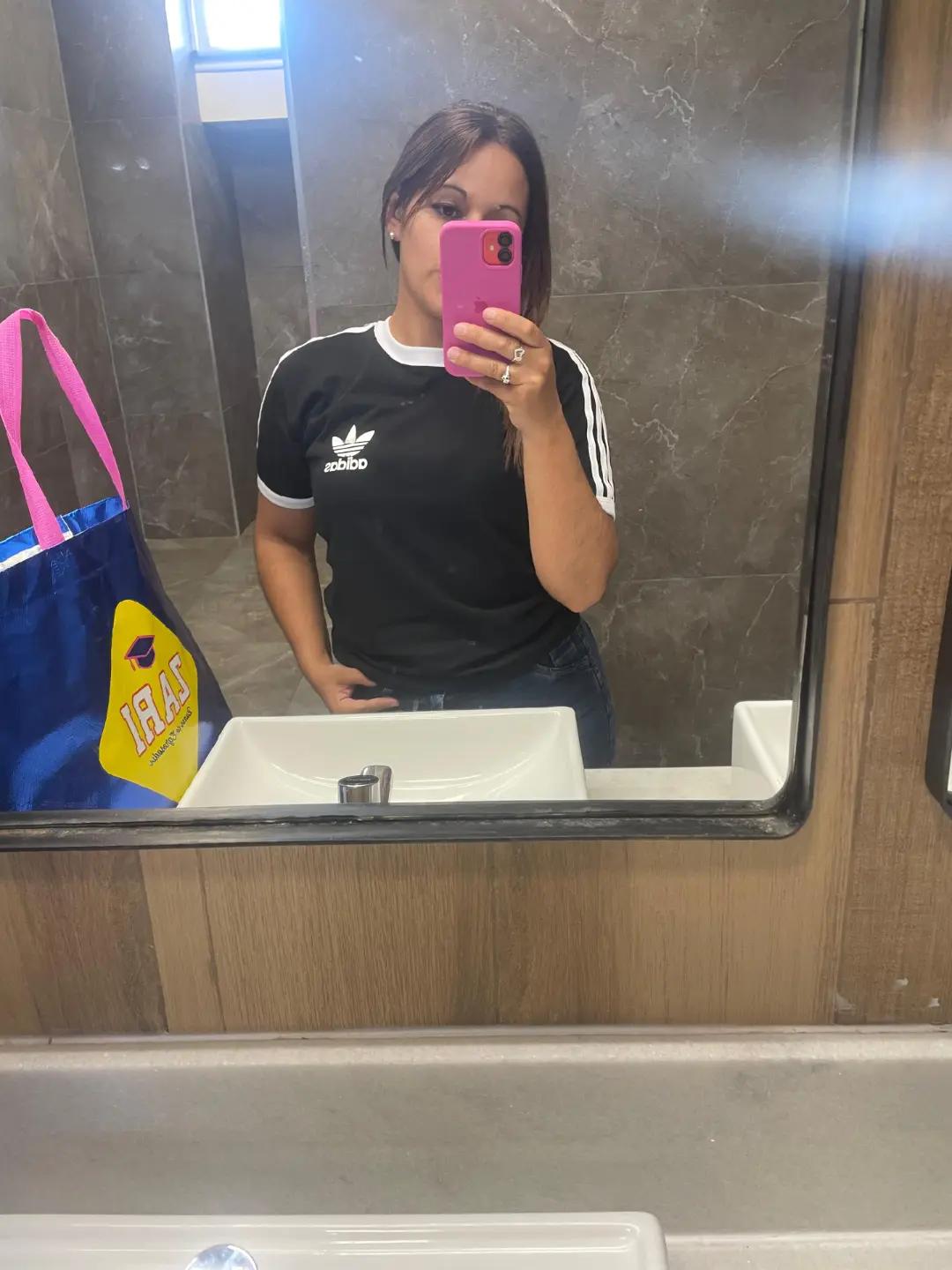 @Estefi castillo
