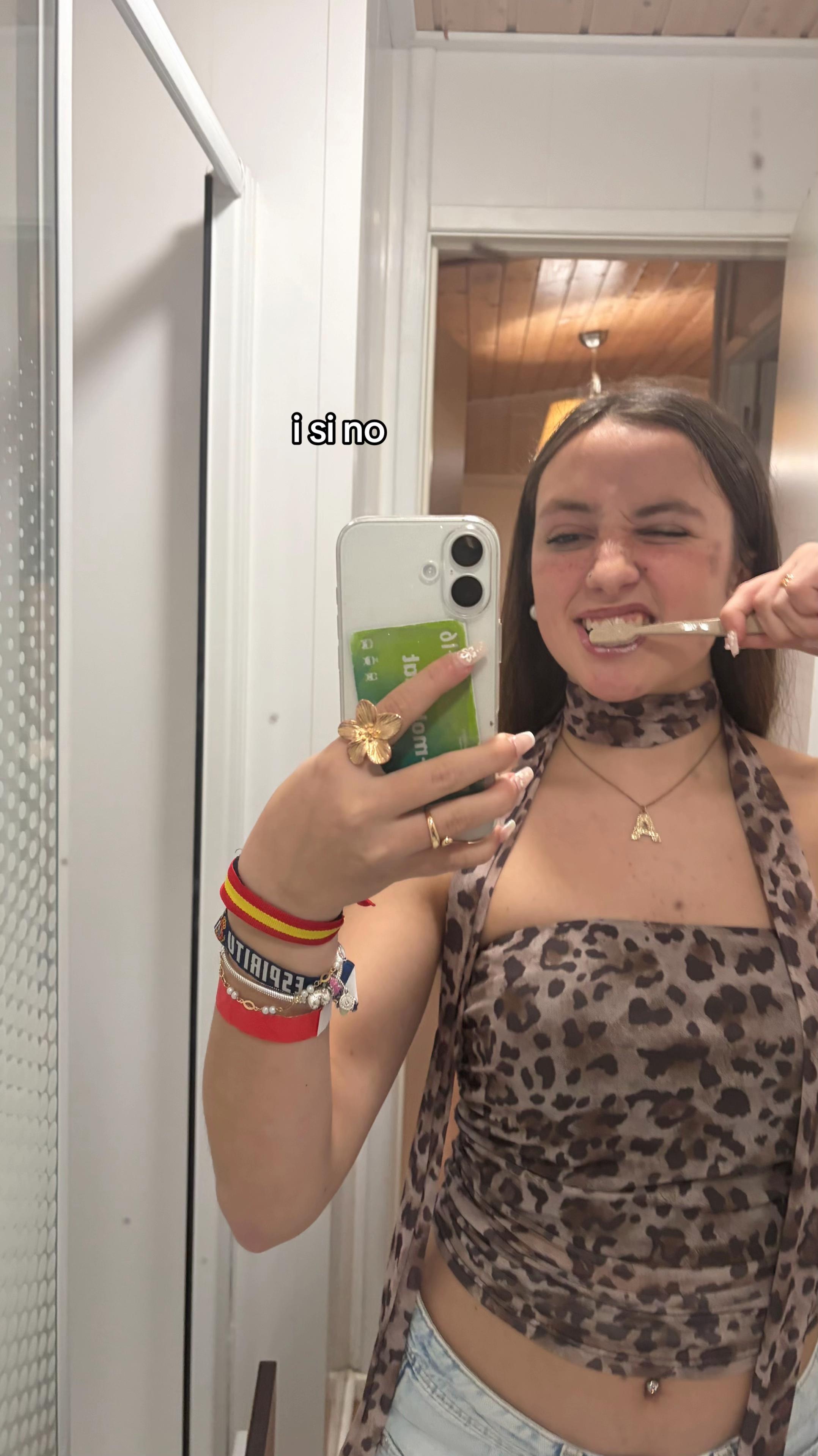 @𝐃𝐚𝐛🌺