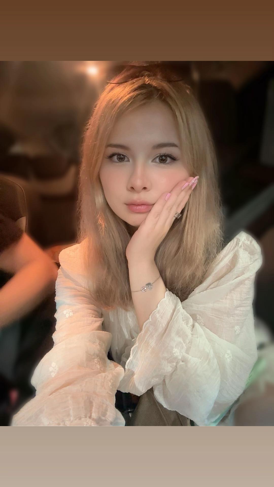@Angelina