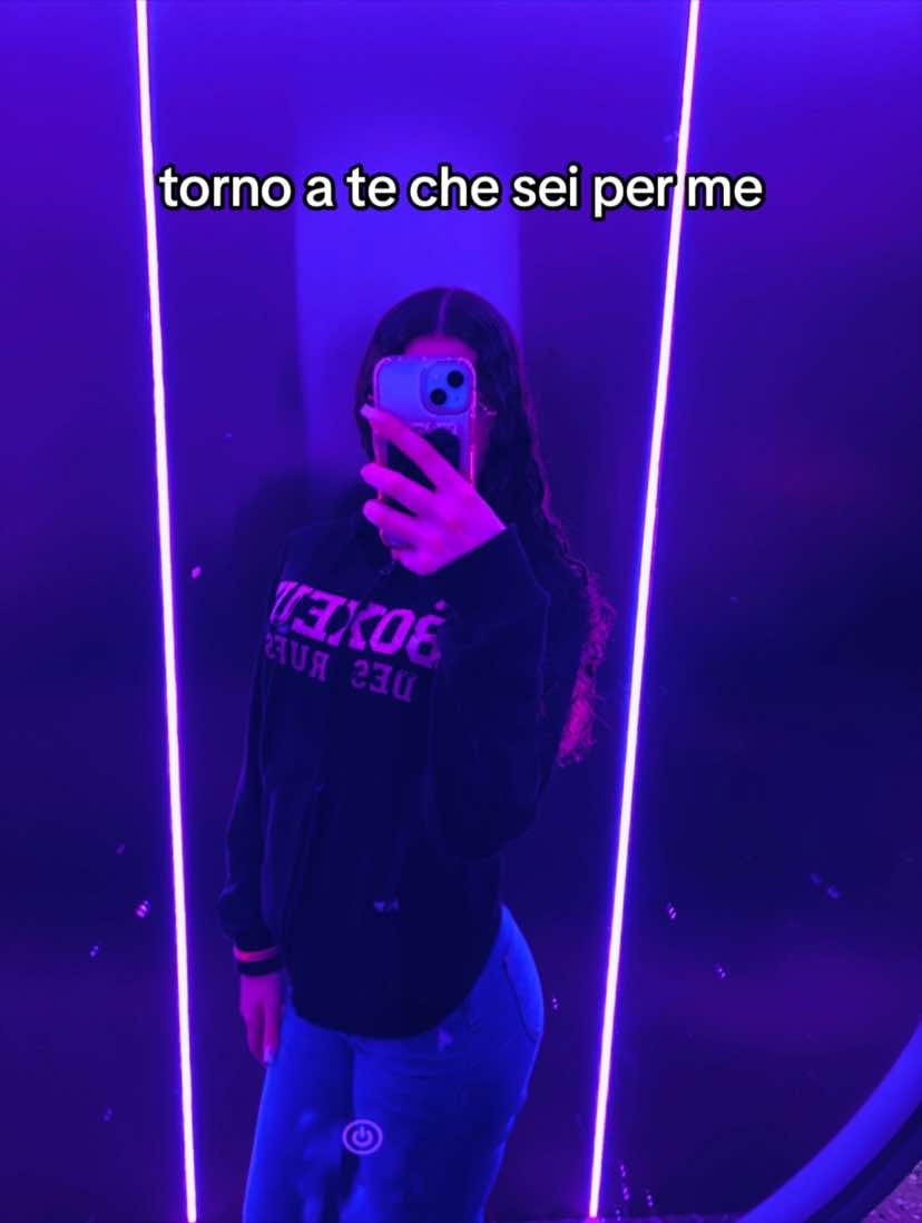 @👸🏻👸🏼