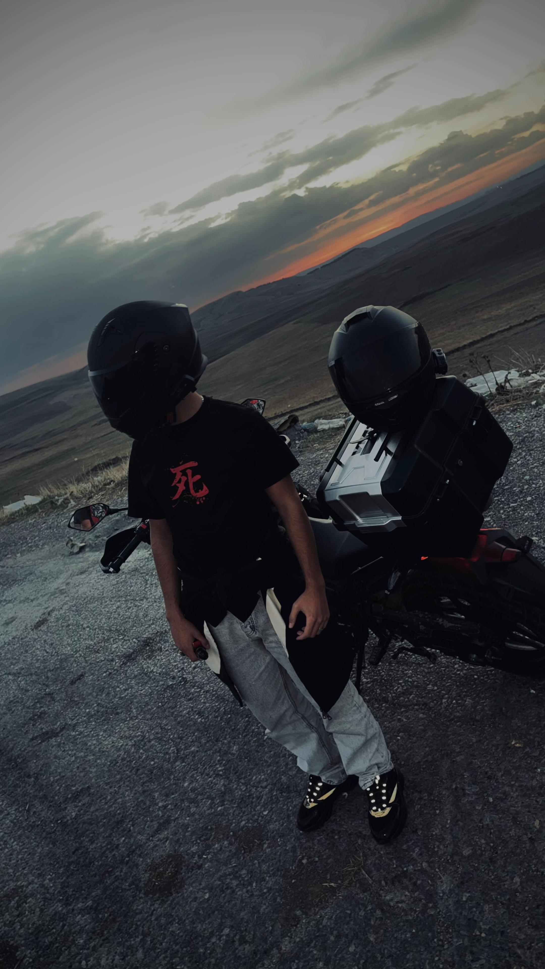@𝒜𝓀𝓇𝒶𝓂 | أكرمہ