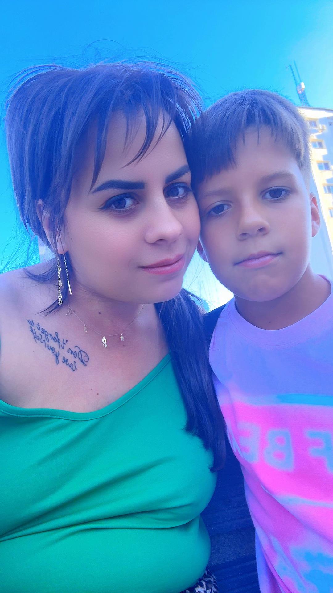 @🥰Alexandra Alexutza 🥰