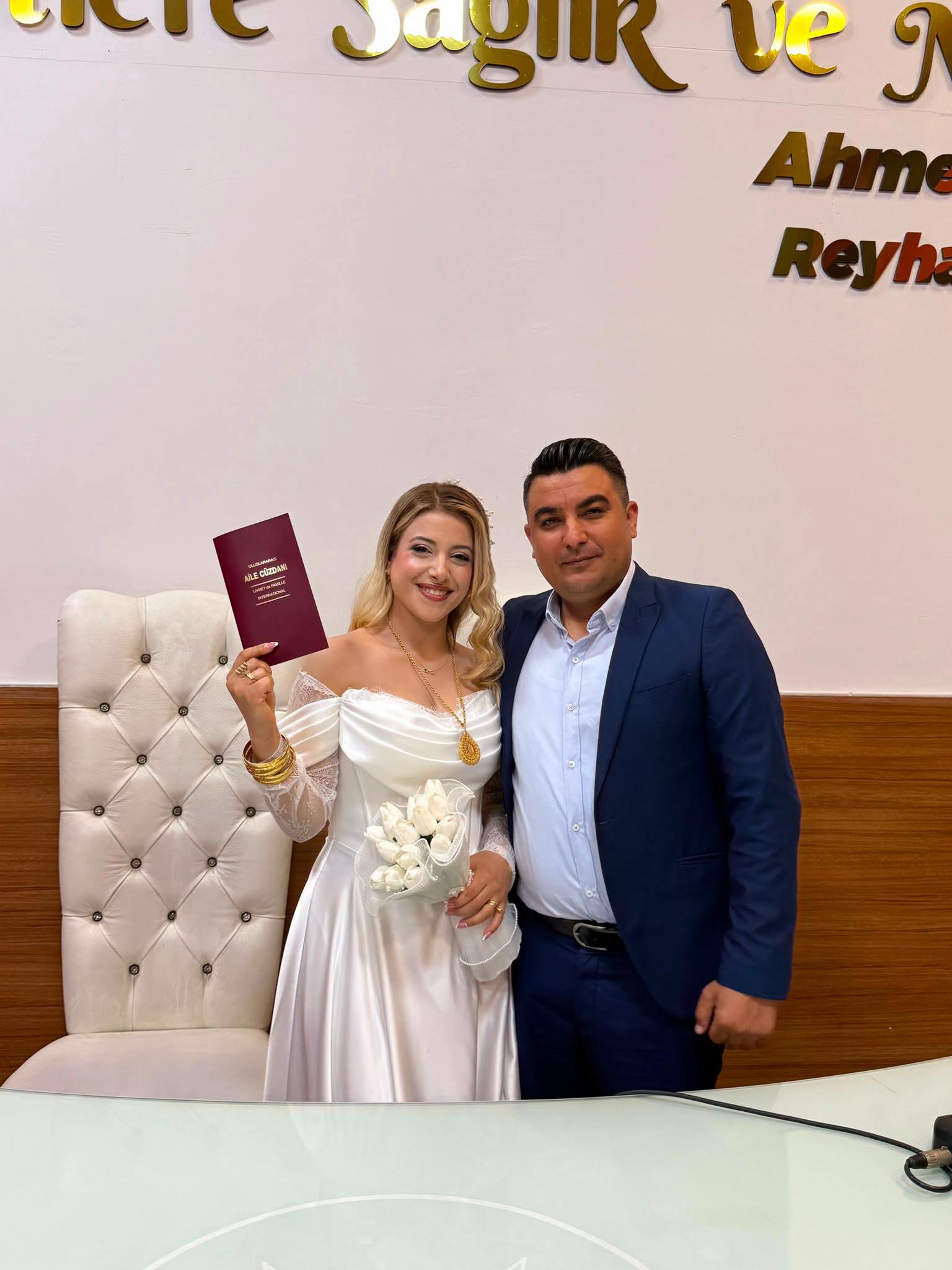 @nur.özpınar