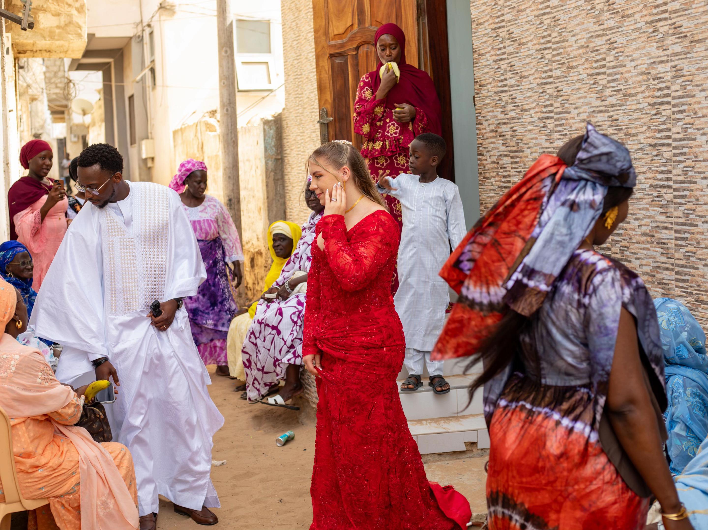 @Laura🇸🇳🇫🇷