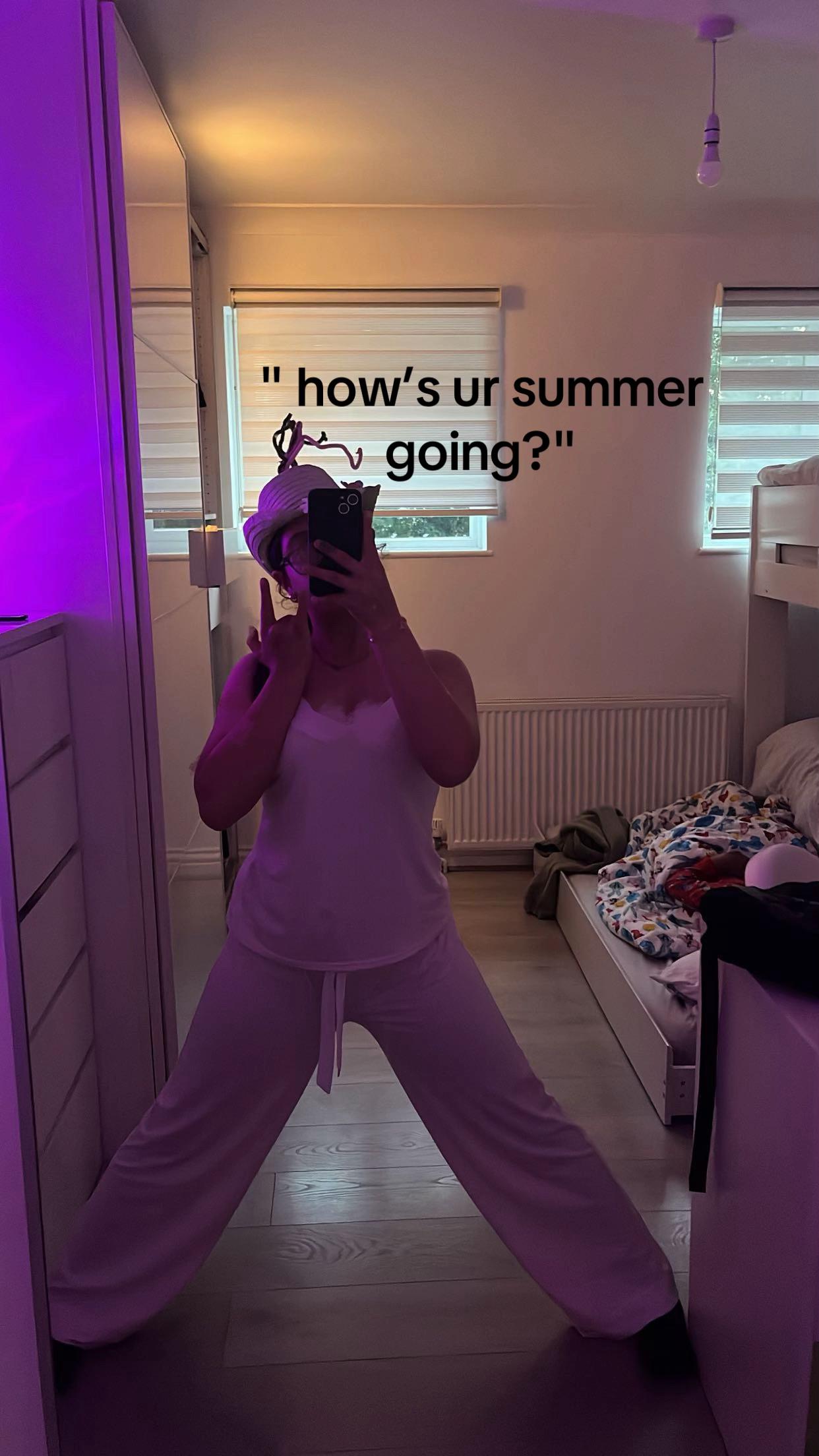 @⃟