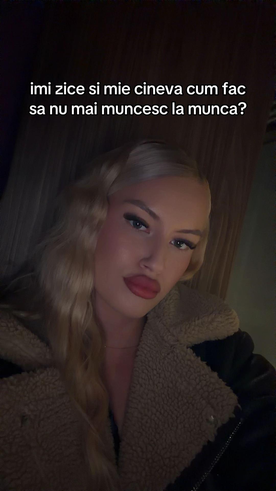 @AlexandraM12