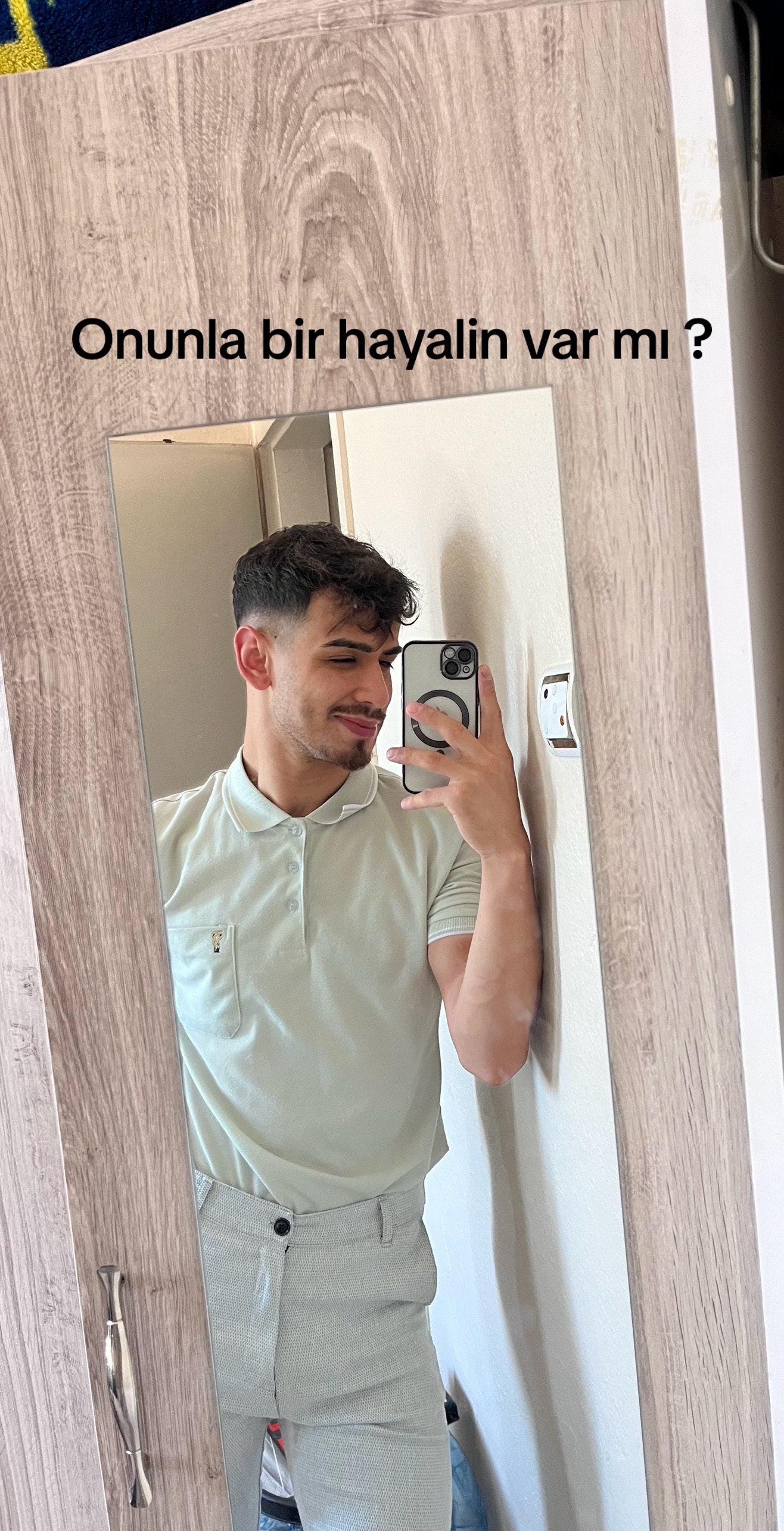 @Tahsinkarapinar