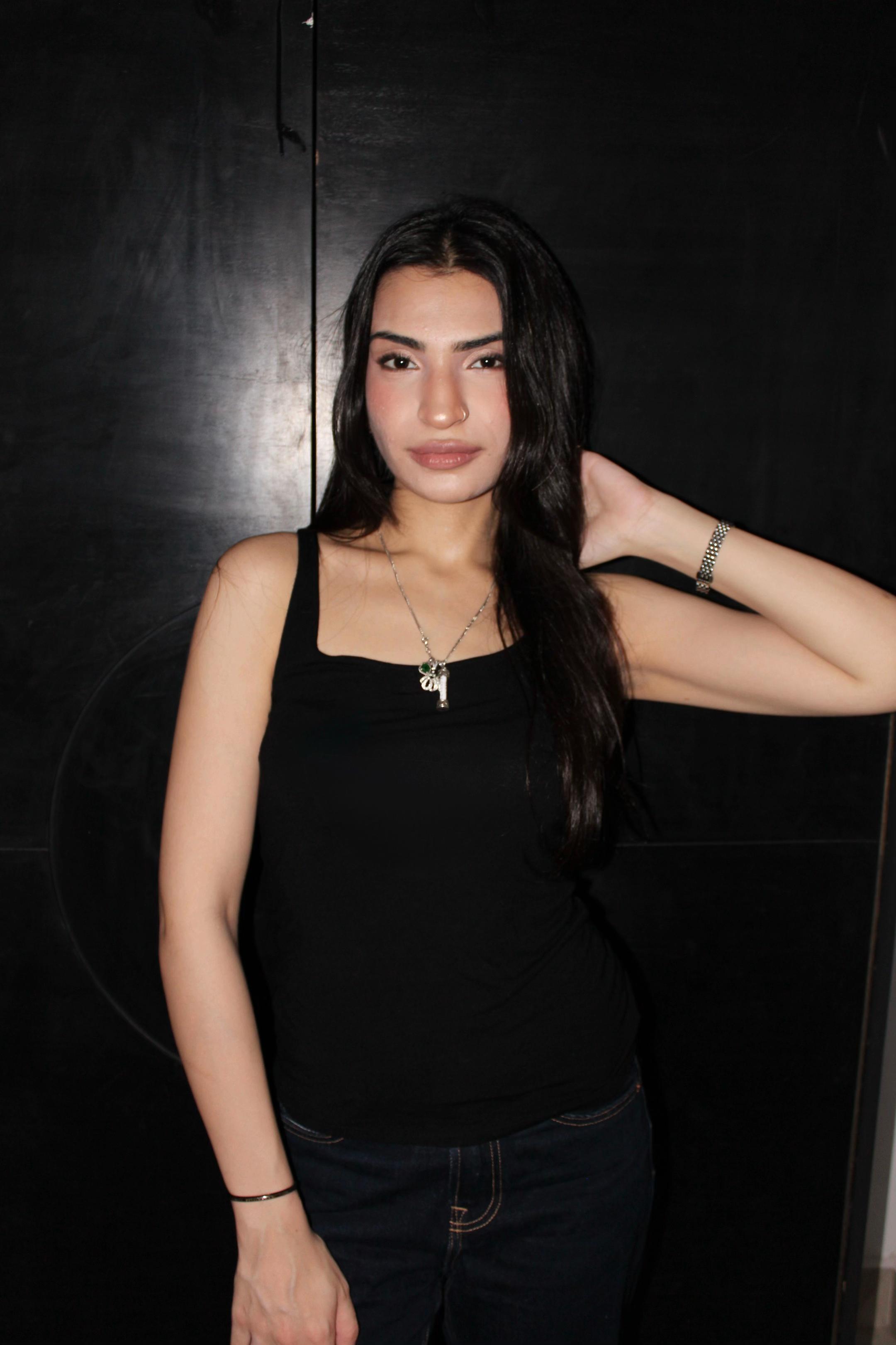 @alizehzarah