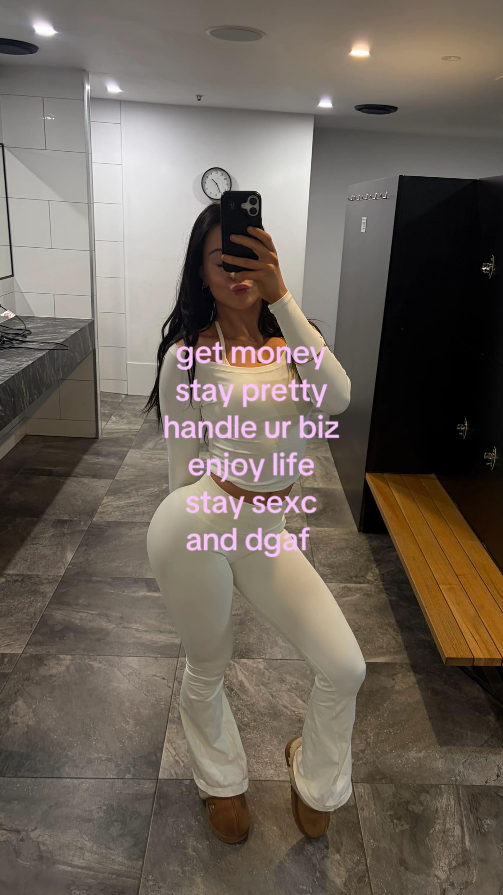 @AVA LILLI