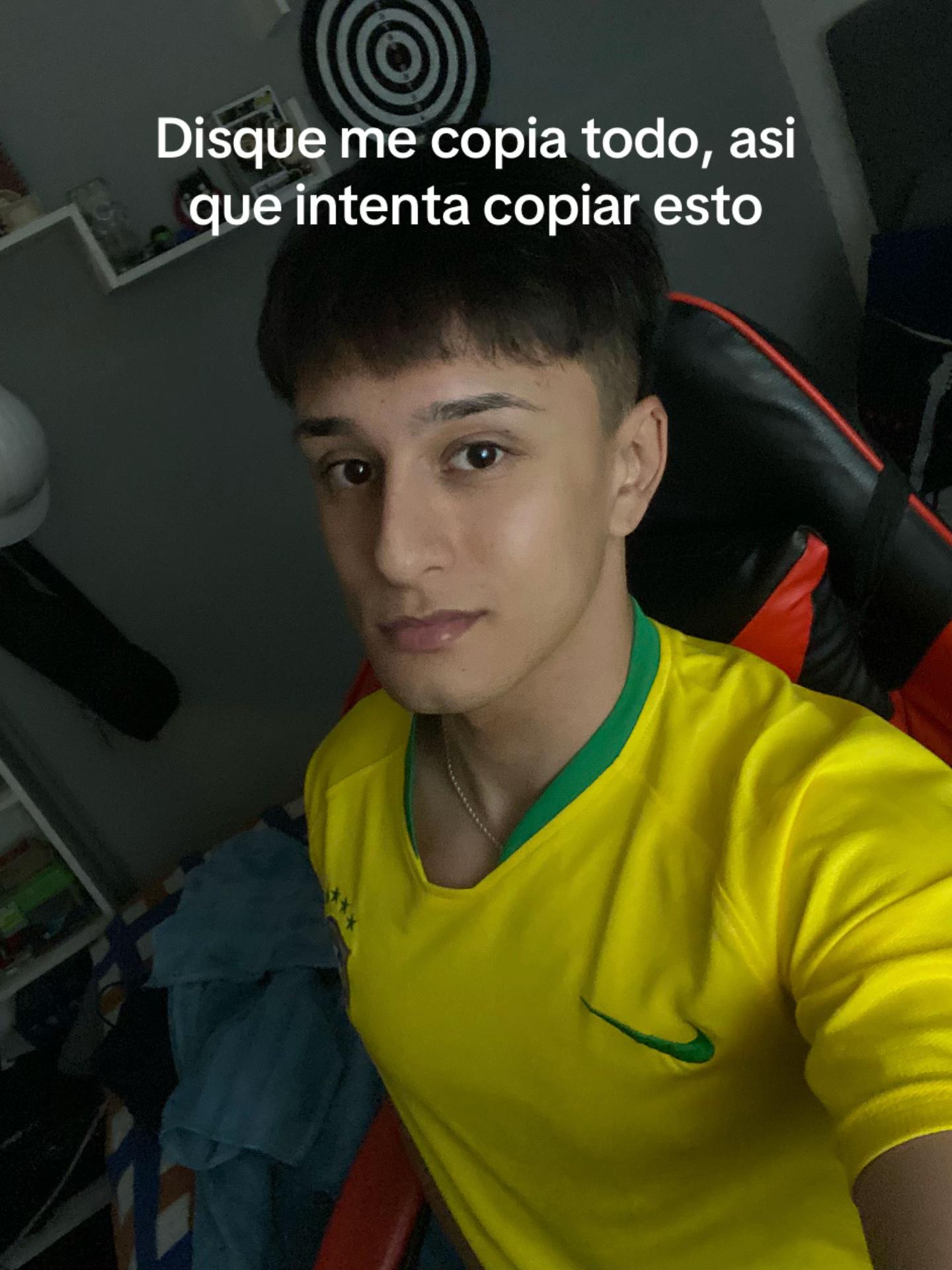 @Matías