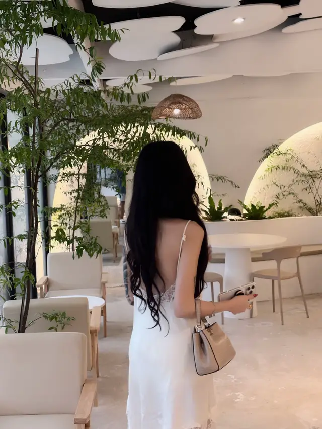 @AHLINA_👼