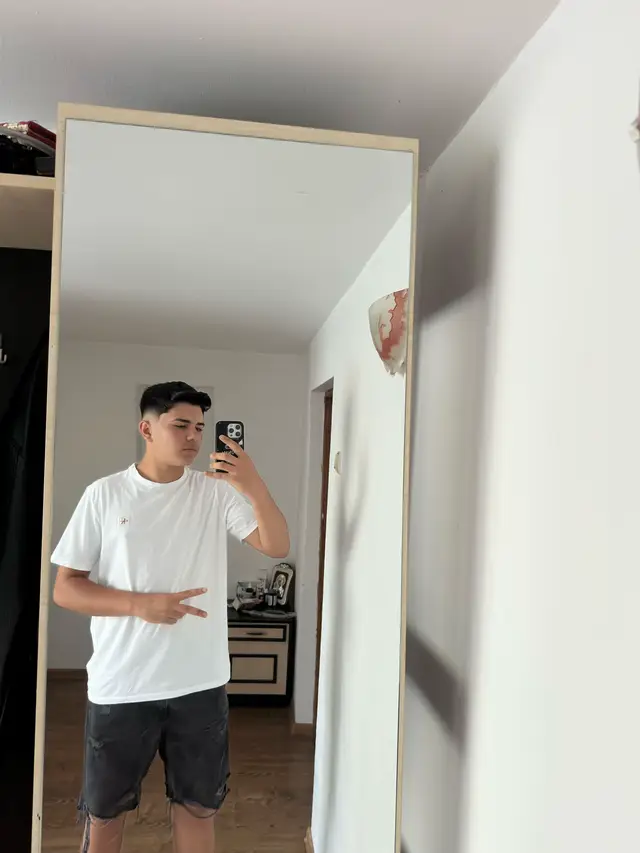 @𝒮𝓉𝑒𝒻𝒶𝓃💋