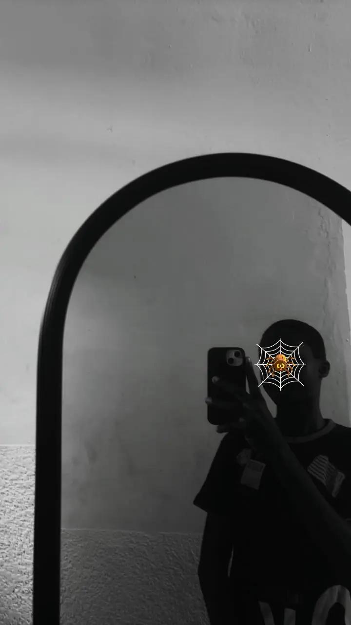 @𝚂𝚃𝙰𝚈 𝙿𝙰𝙸𝙳 🤡