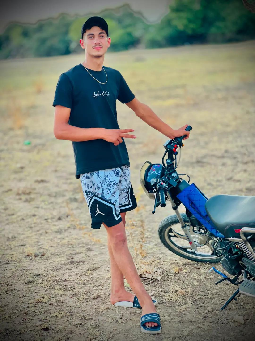 @✌️Z_A_R_G_A_50_50💙