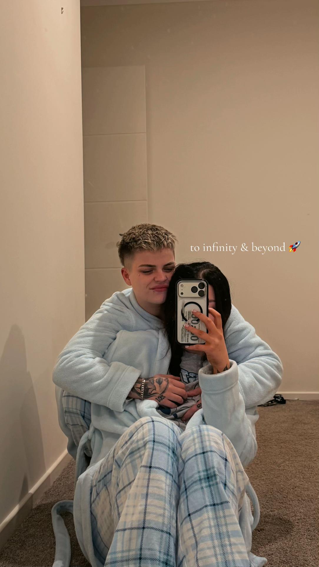 @๐๐๐๐